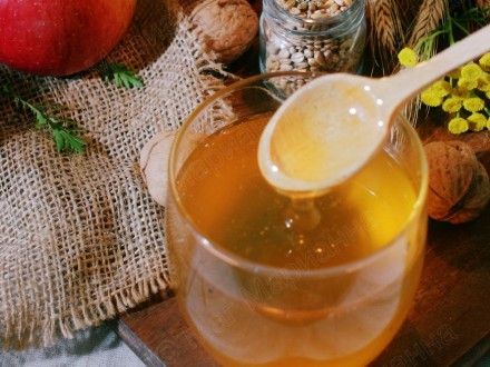 Шепотки на мёд в Медовый Спас на удачу и везение во всём на год